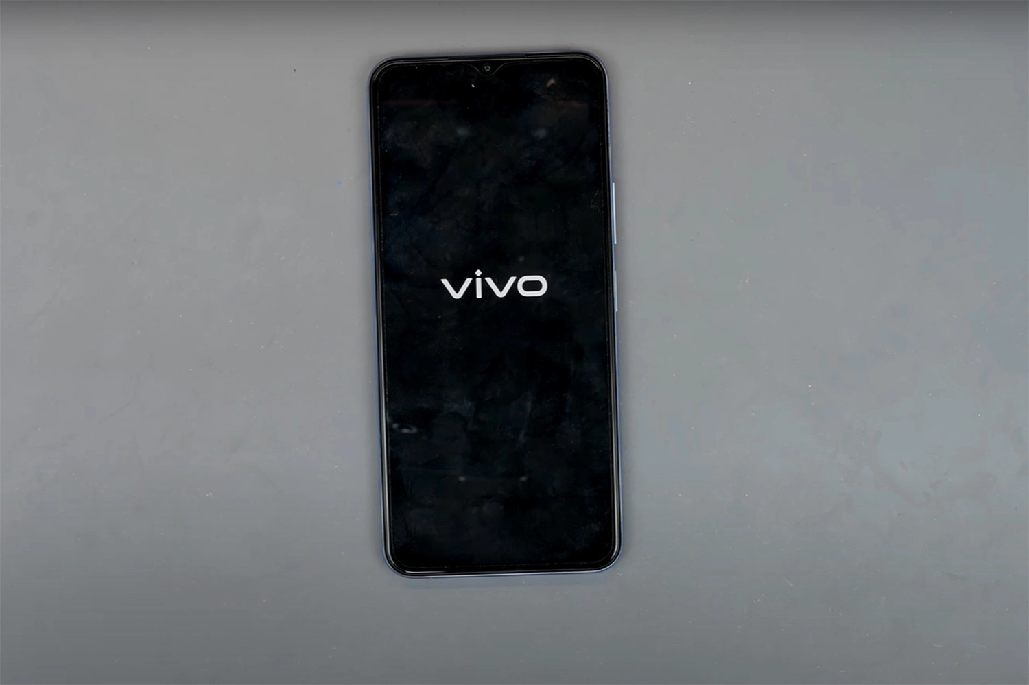 Nguyên nhân điện thoại Vivo Y33s hỏng màn hình