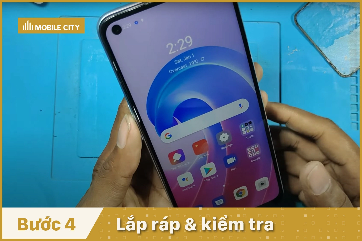 thay-mat-kinh-ep-kinh-oppo-a96-lap-rap