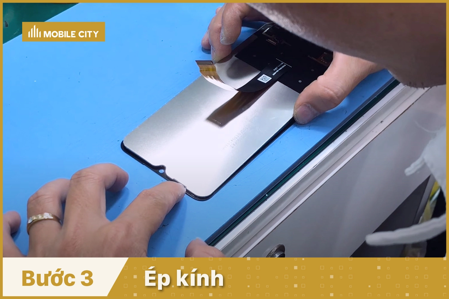 thay-mat-kinh-ep-kinh-tecno-spark-10c-ep-kinh