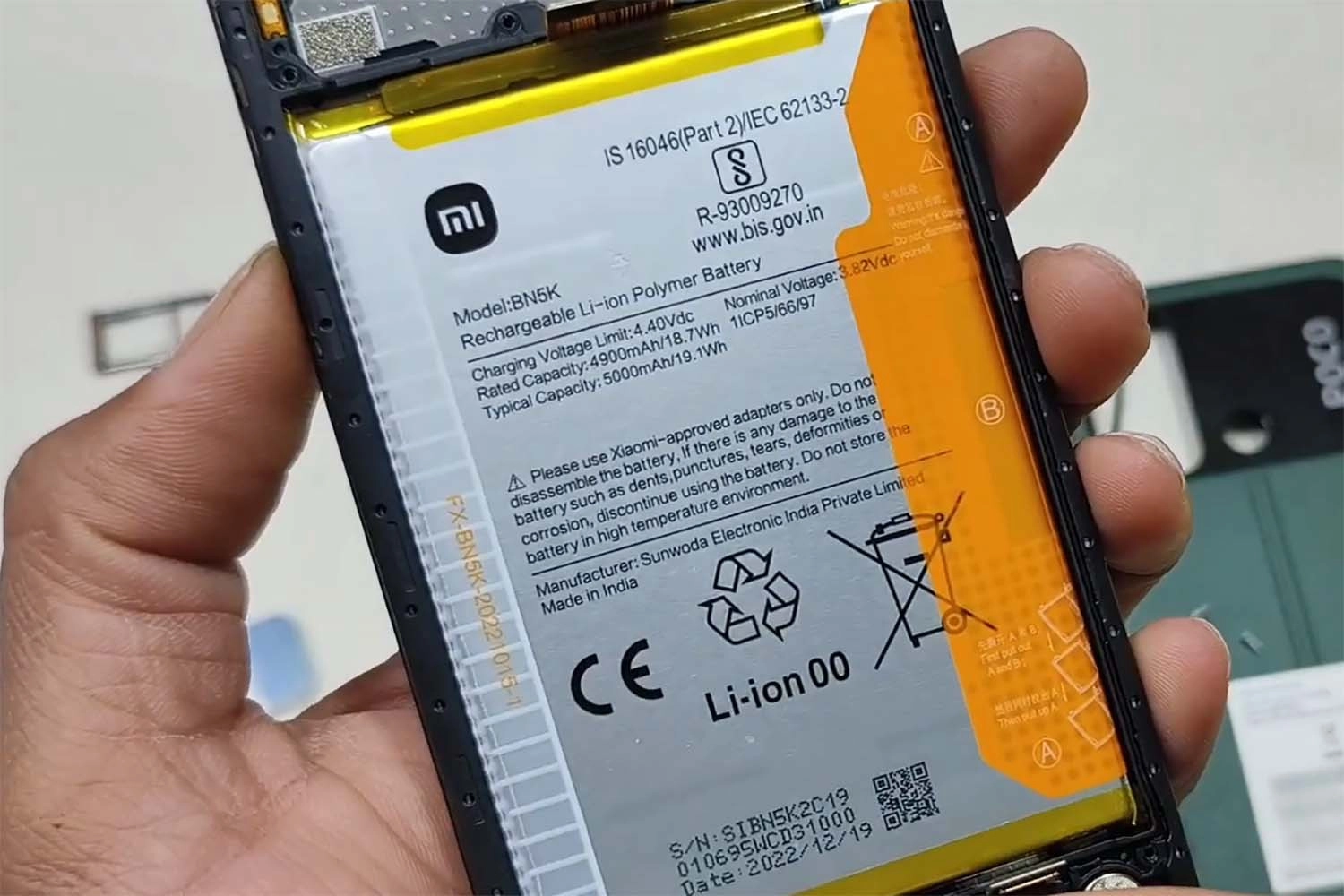 thay-pin-xiaomi-poco-c55-chinh-hang
