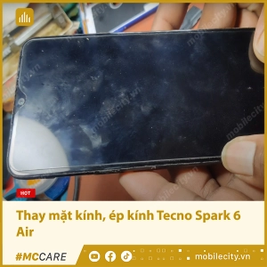 thay-mat-kinh-ep-kinh-tecno-spark-6-air