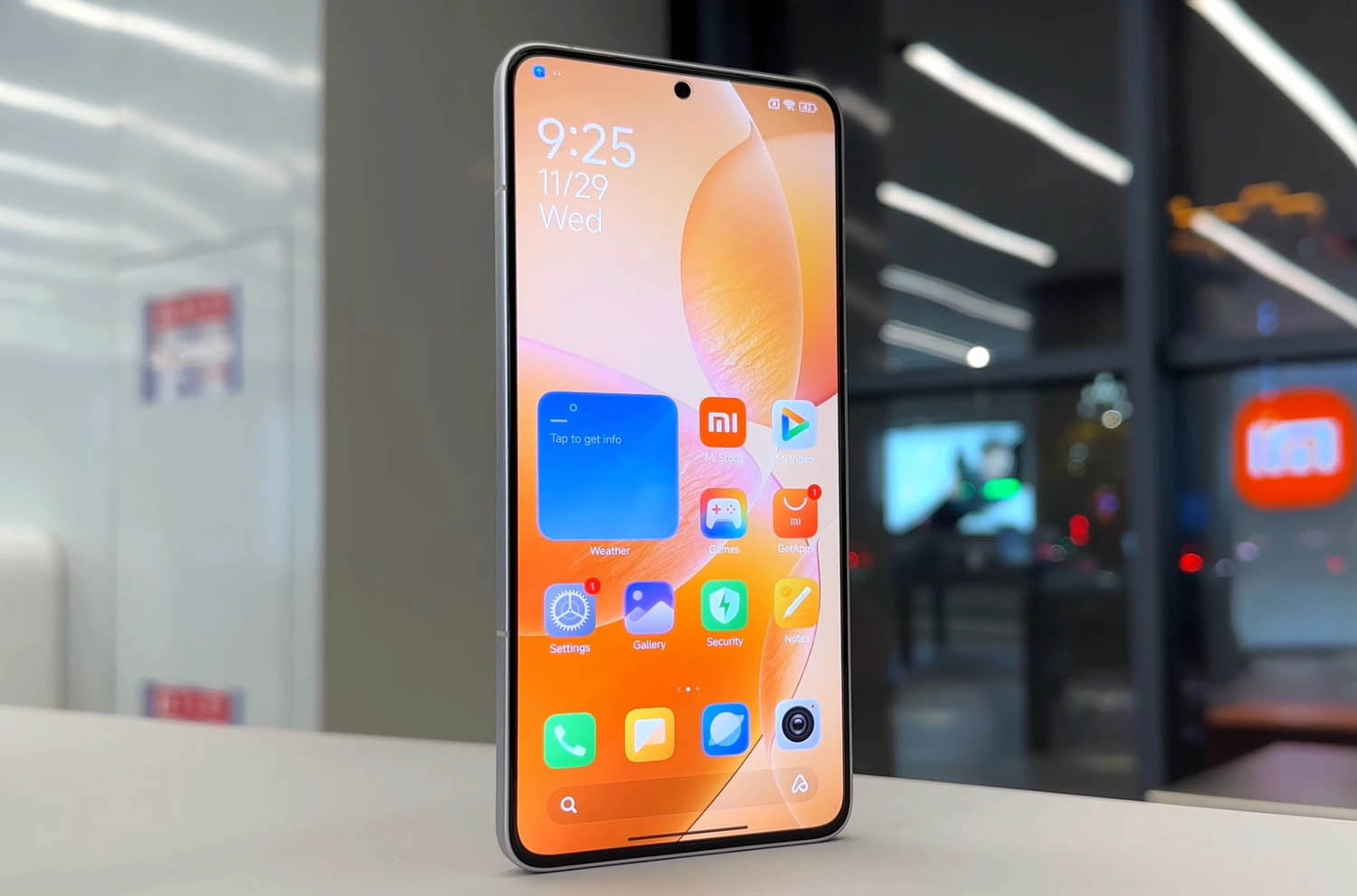 Redmi K70 có thiết kế khung viền phẳng