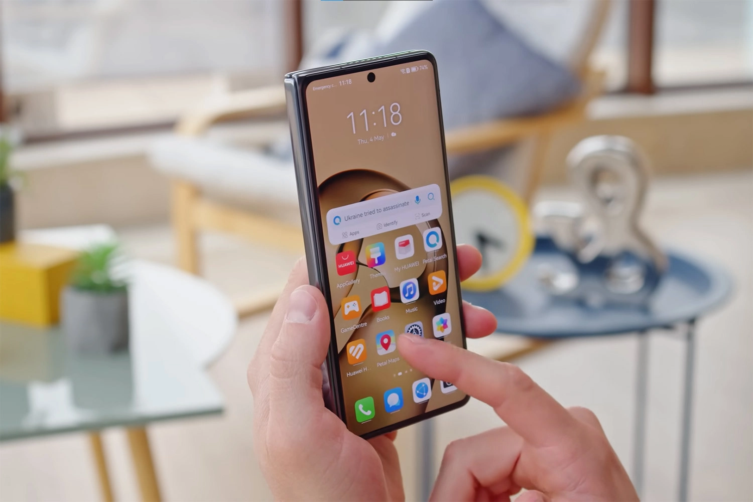 thay-man-hinh-huawei-mate-x3-linh-kien