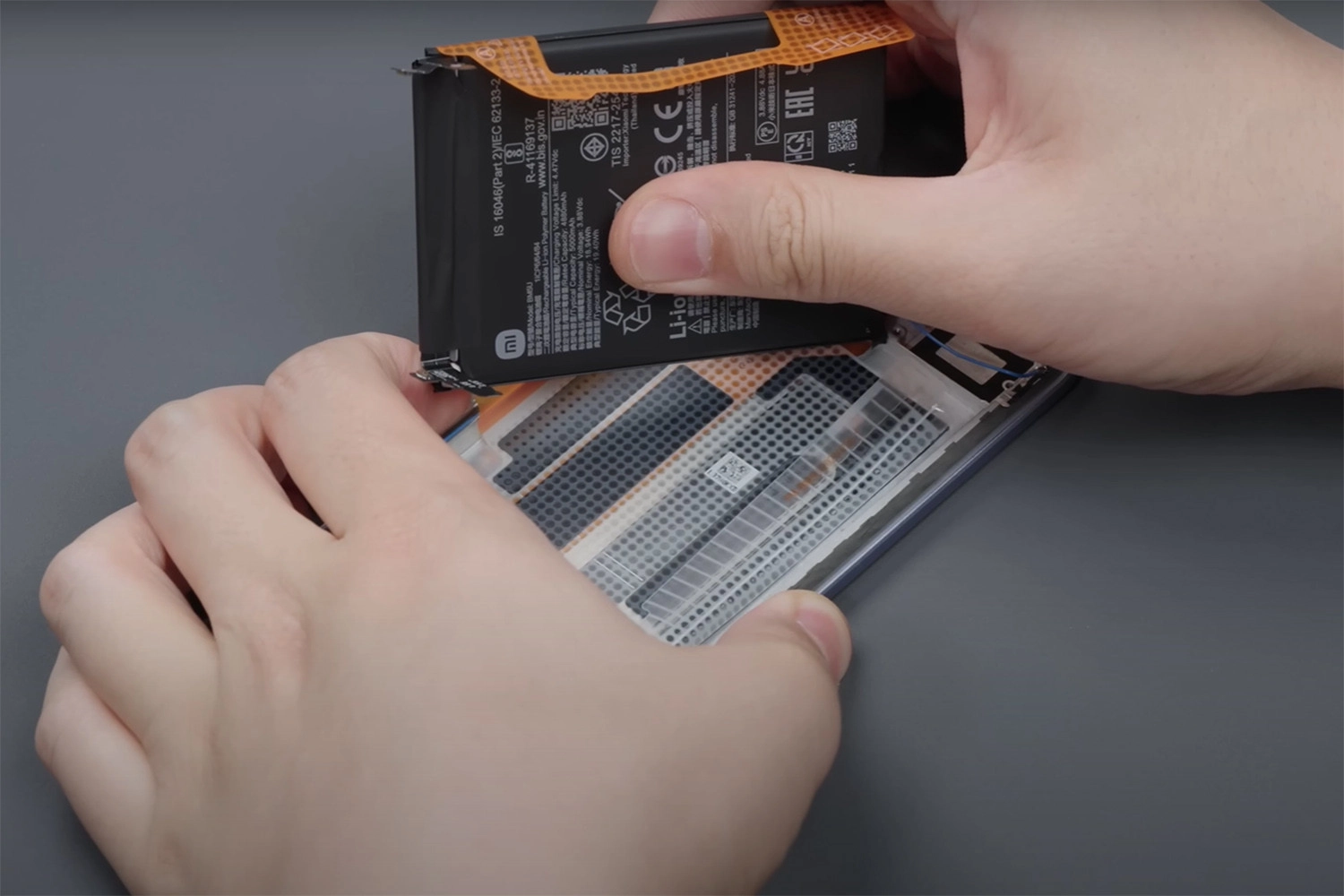 Thay Pin linh kiện cho Xiaomi Redmi Note 13 Pro