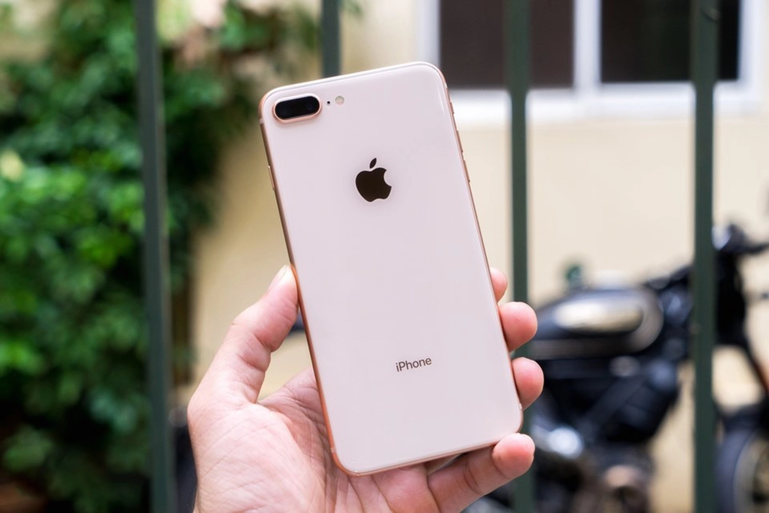 iphone-8-plus-co-chong-nuoc-khong-dien-thoai