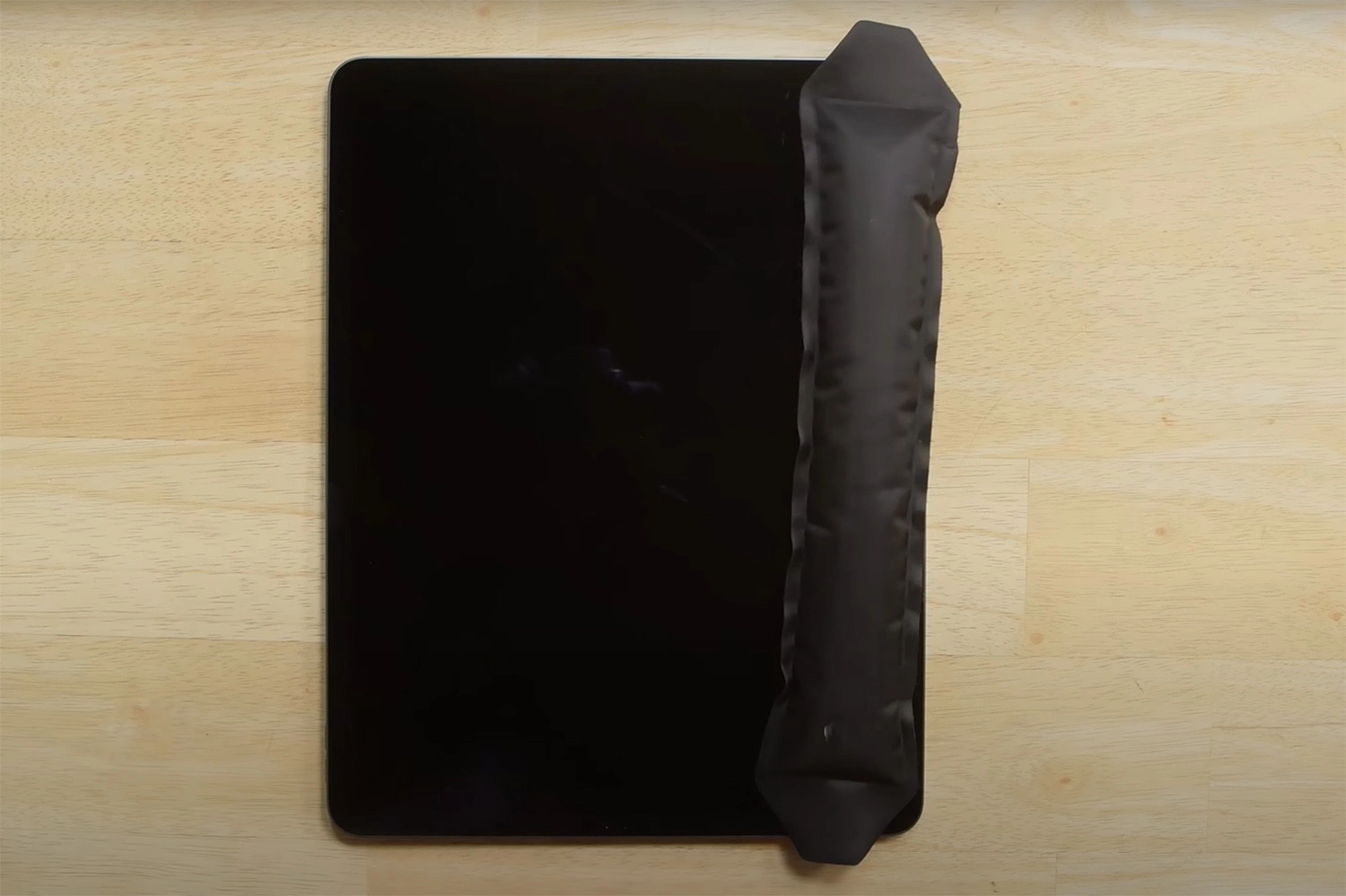 Nguyên nhân khiến iPad Pro 12.9 inch 2018 bị hỏng màn hình