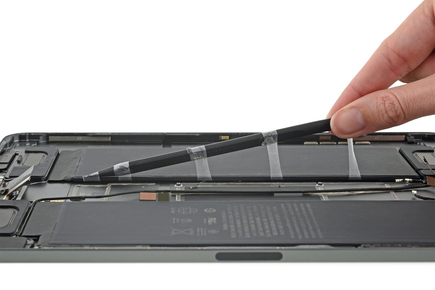 Nguyên nhân khiến iPad Pro 11 inch 2018 bị hỏng Pin