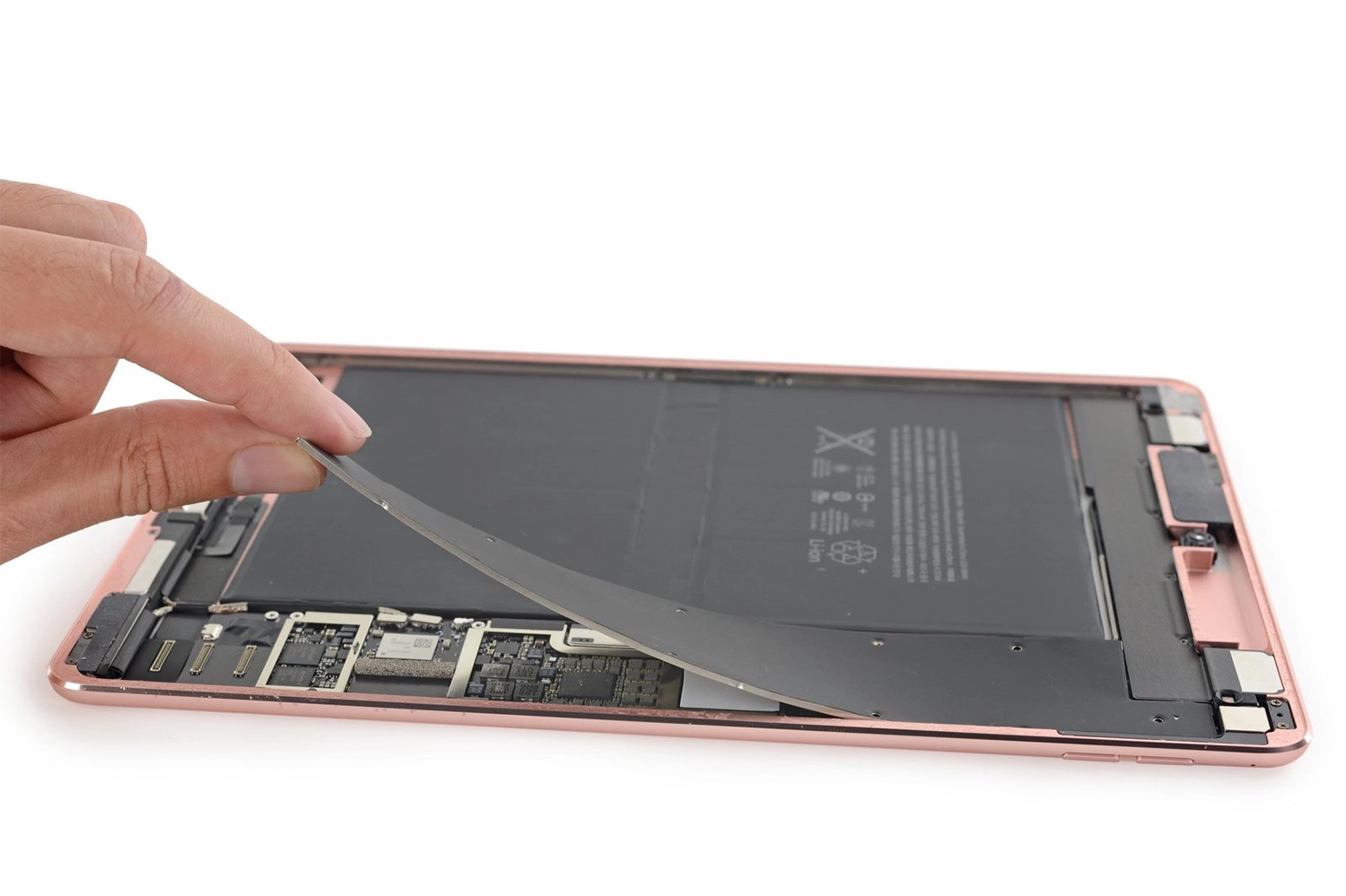 Thay Pin cho iPad Pro 9.7 inch giá bao nhiêu?