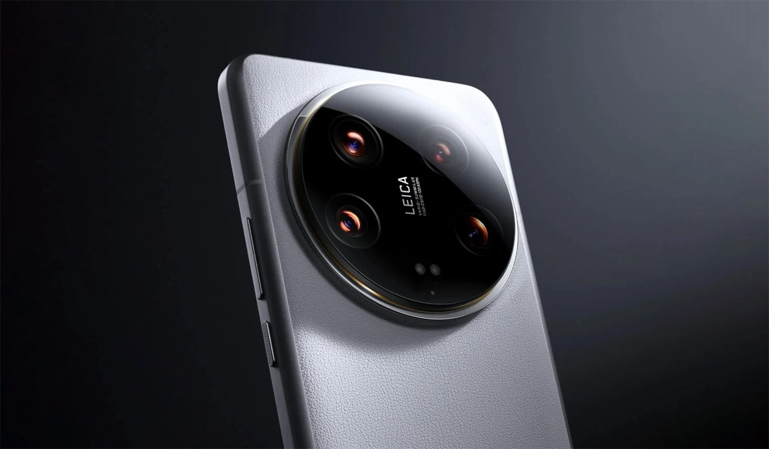  xiaomi-14-ultra-ra-mat-camera