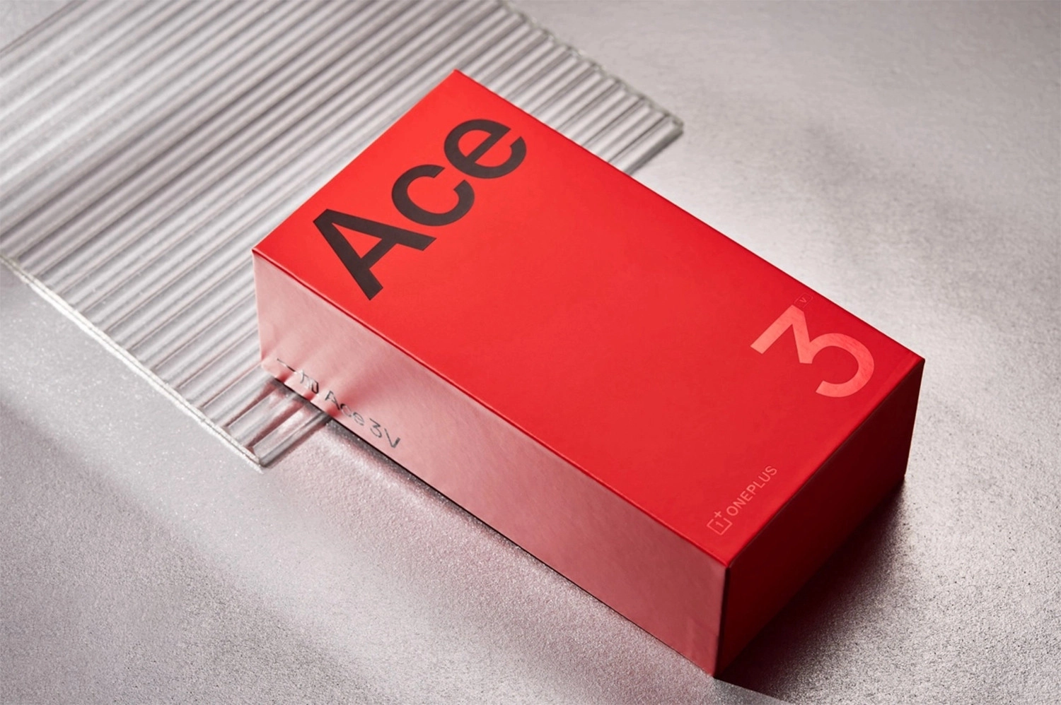 Mở hộp OnePlus Ace 3V: Thiết kế thời thượng, đỉnh cao trong tầm giá