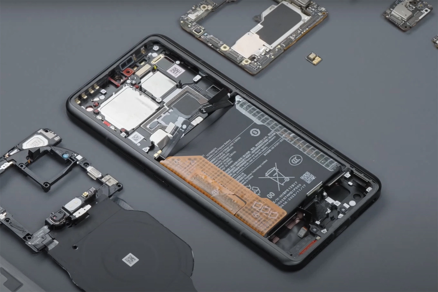 Nguyên nhân Xiaomi 14 Ultra bị hỏng Pin