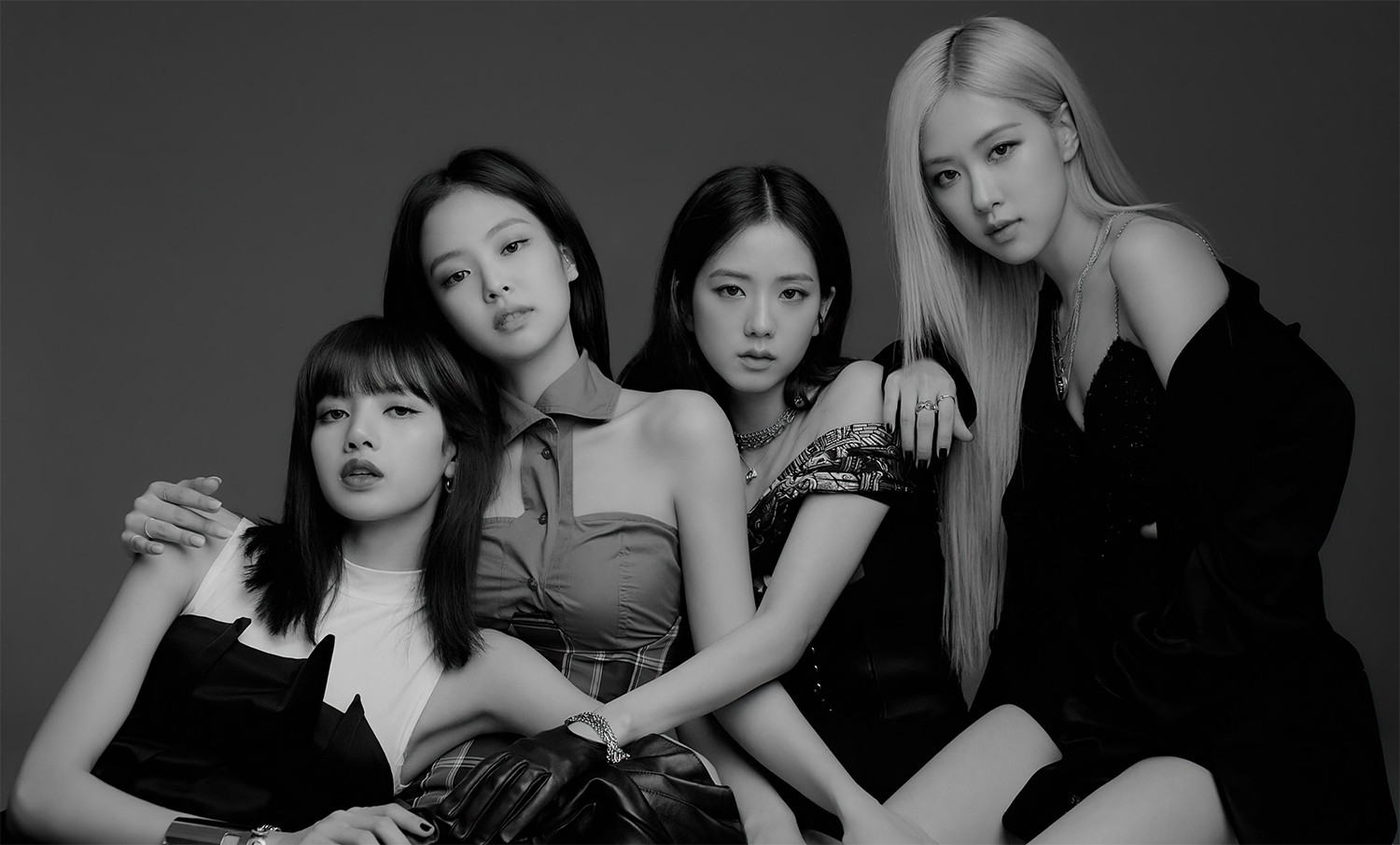 Hình nền máy tính nhóm Blackpink đen trắng