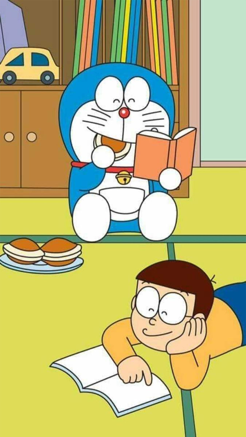 Hình nền điện thoại chú mèo máy Doremon đọc sách cùng Nobita