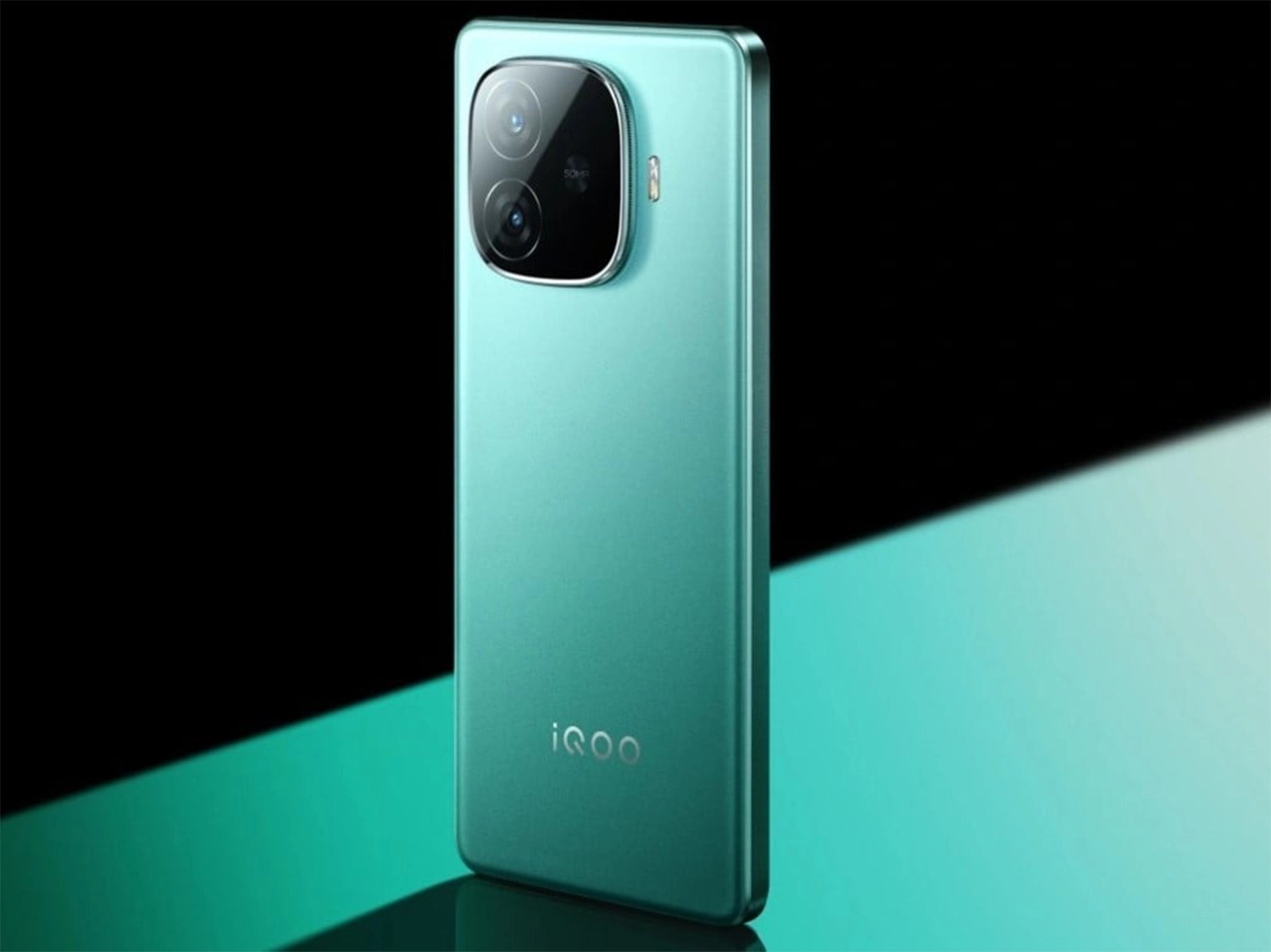 Vivo iQOO Z9 Turbo, Z9 và Z9x ra mắt, Camera kép 50MP sắc nét