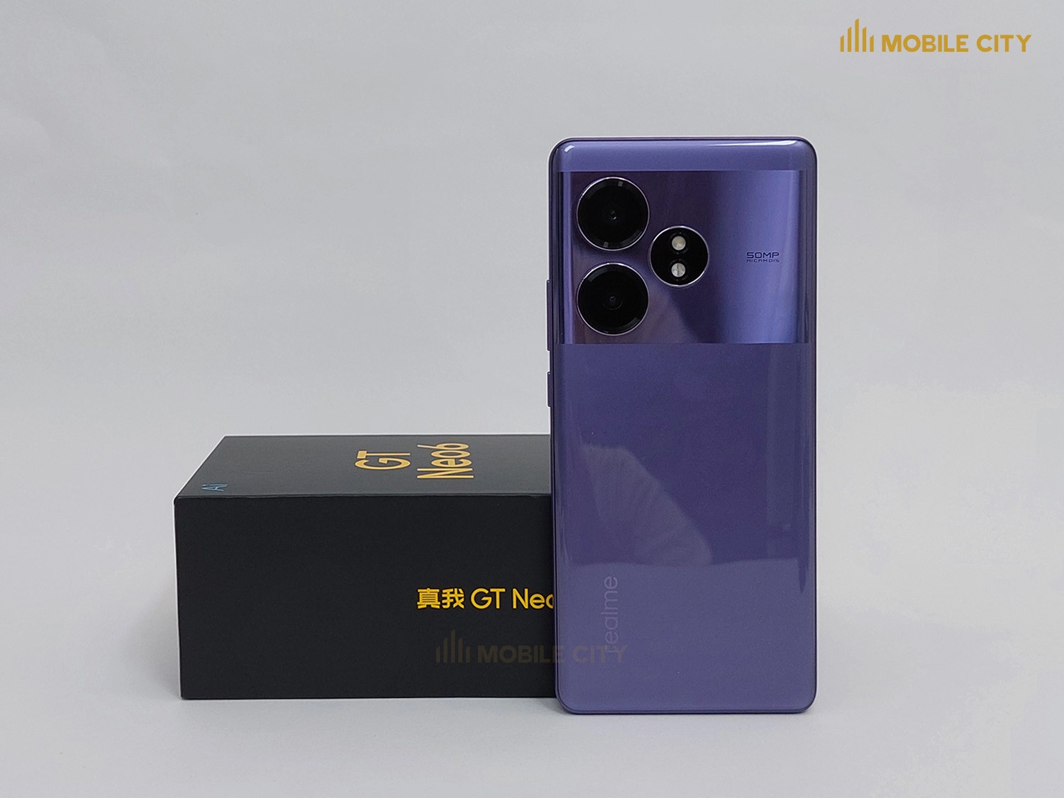 Mặt lưng Realme GT Neo 6 bóng bẩy, cao cấp