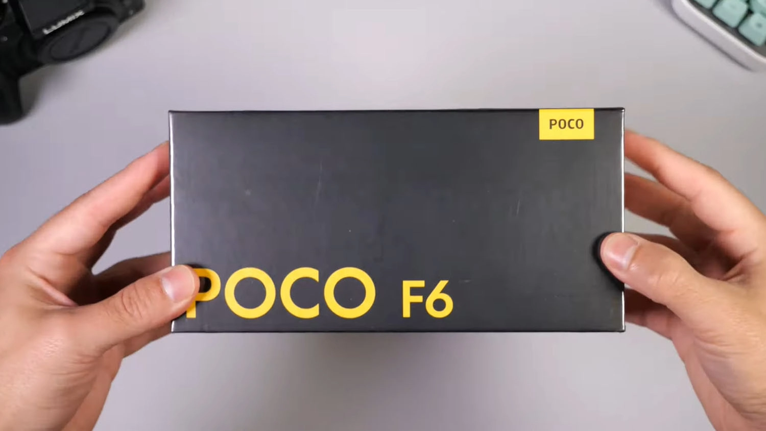 Mở hộp Xiaomi POCO F6: Hộp sản phẩm