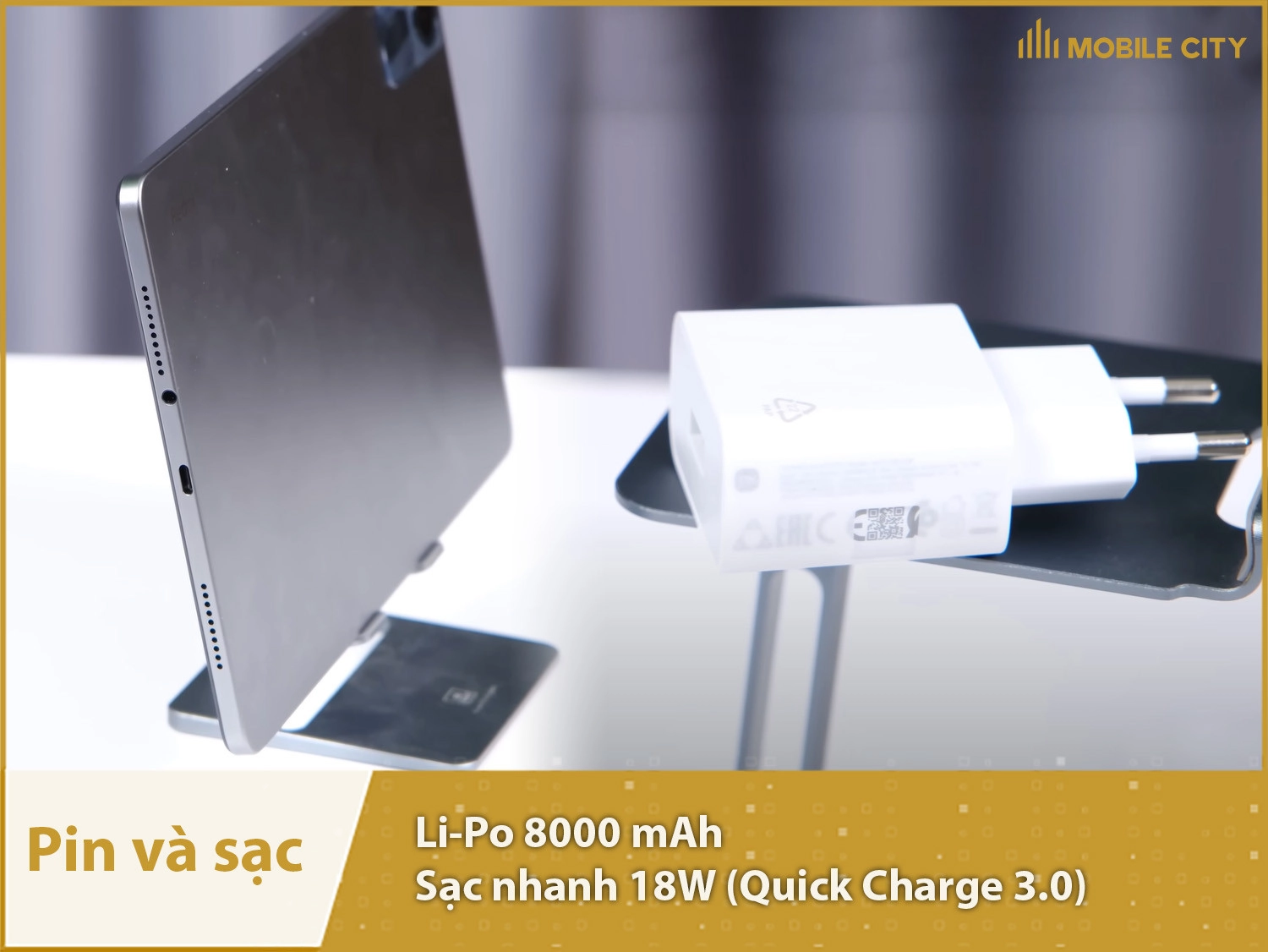 Pin 8000mAh; sạc nhanh 18W