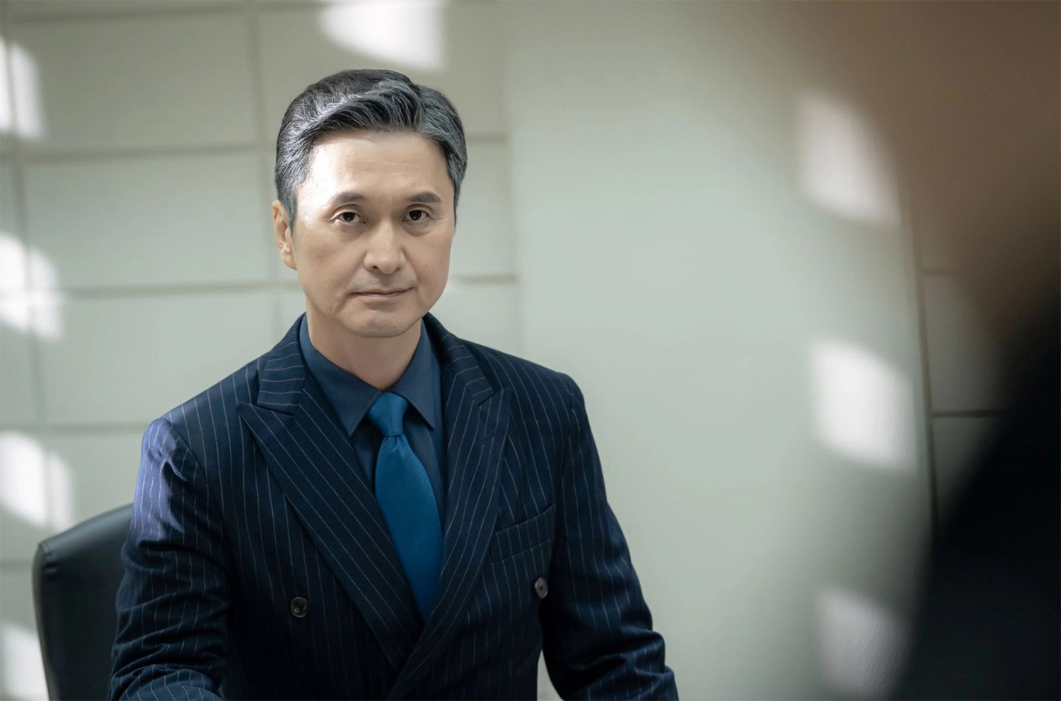 Review phim Tài Phiệt và Cảnh Sát, Jang Hyun Sung vai Jin Myung Cheol