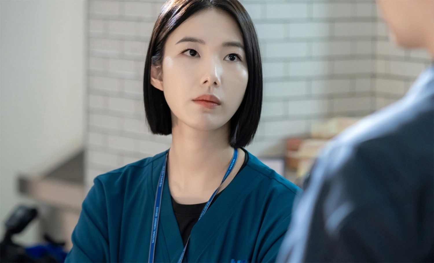 Review phim Tài Phiệt và Cảnh Sát, Jung Ga Hee vai Yoon Ji Won