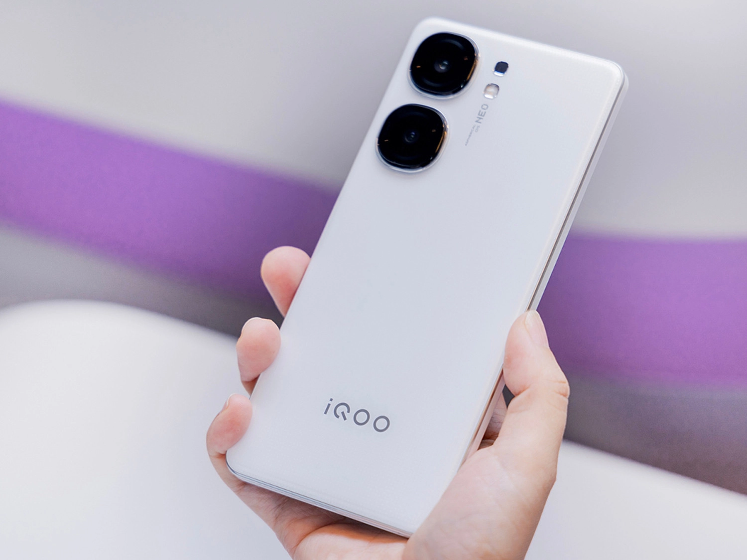 Vivo iQOO Neo 9s Pro ra mắtPin khủng 5.160 mAh