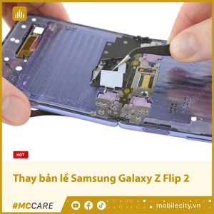 thay-ban-le-samsung-z-flip-2-1