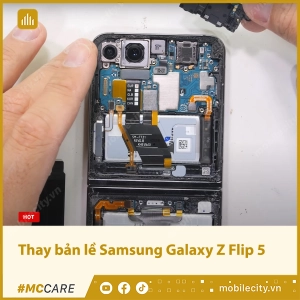 thay-ban-le-samsung-z-flip-5