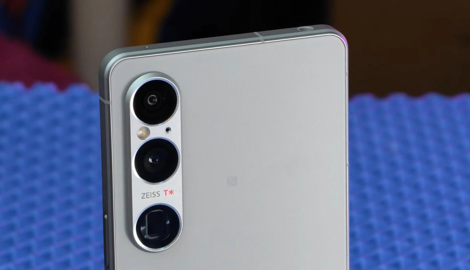 Đánh giá Sony Xperia 1 VI: Bộ 3 camera ống tính ZEISS