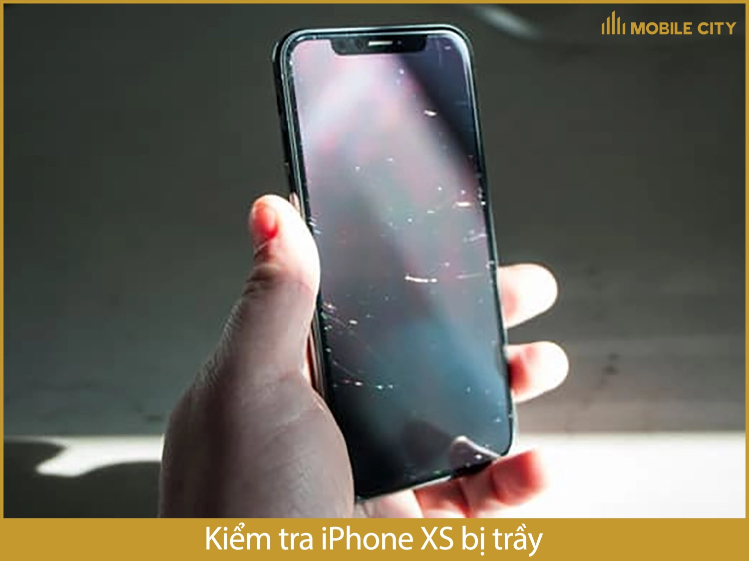 Kiểm tra màn hình iPhone XS cũ