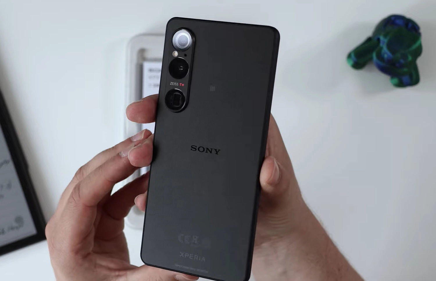 Sony Xperia 1 VI có mấy màu: Sony Xperia 1 VI giá bao nhiêu tiền?