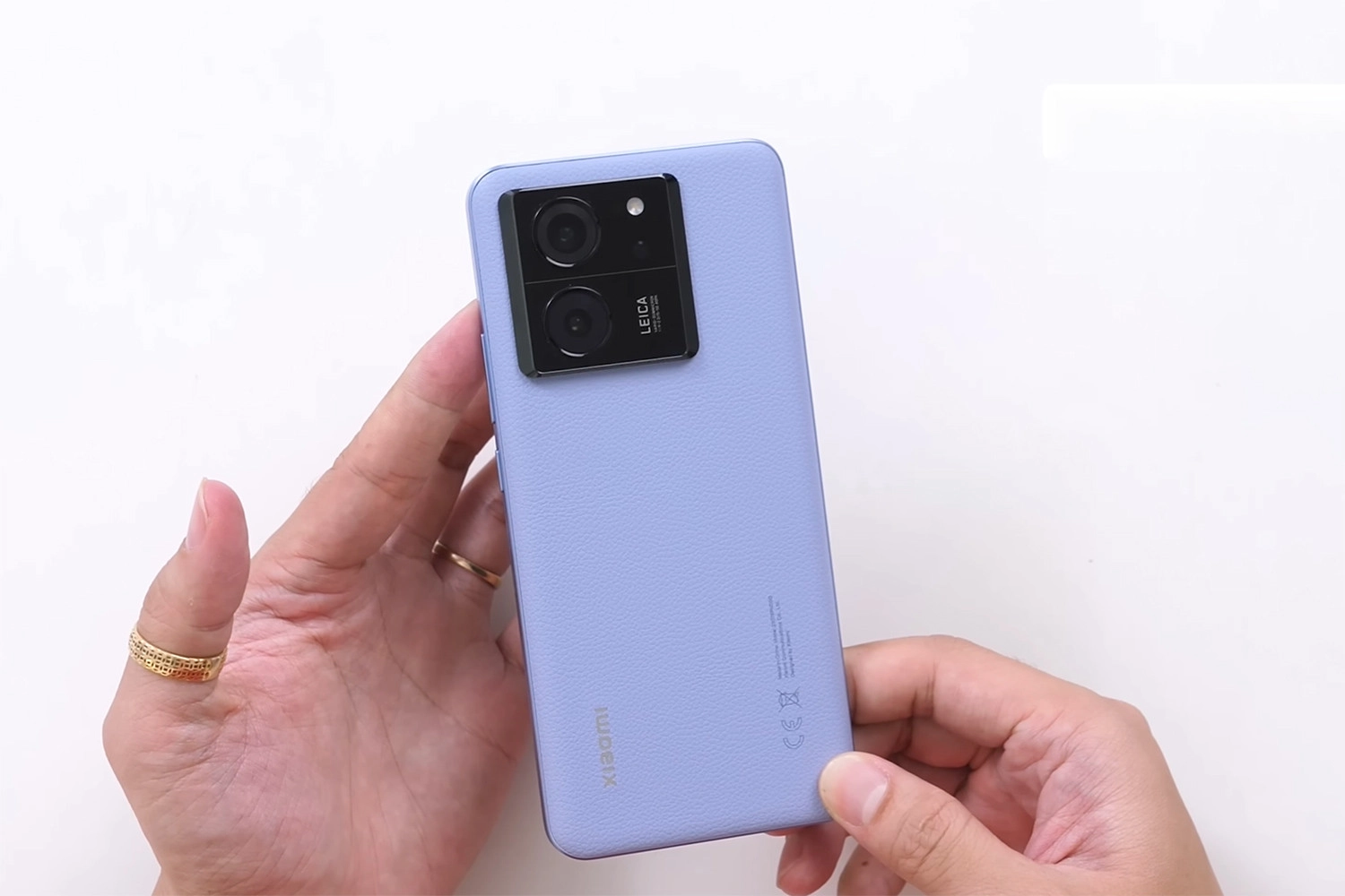 Thay mặt kính sau Xiaomi 13T Pro, Dấu hiệu cần thay mặt kính sau Xiaomi 13T Pro