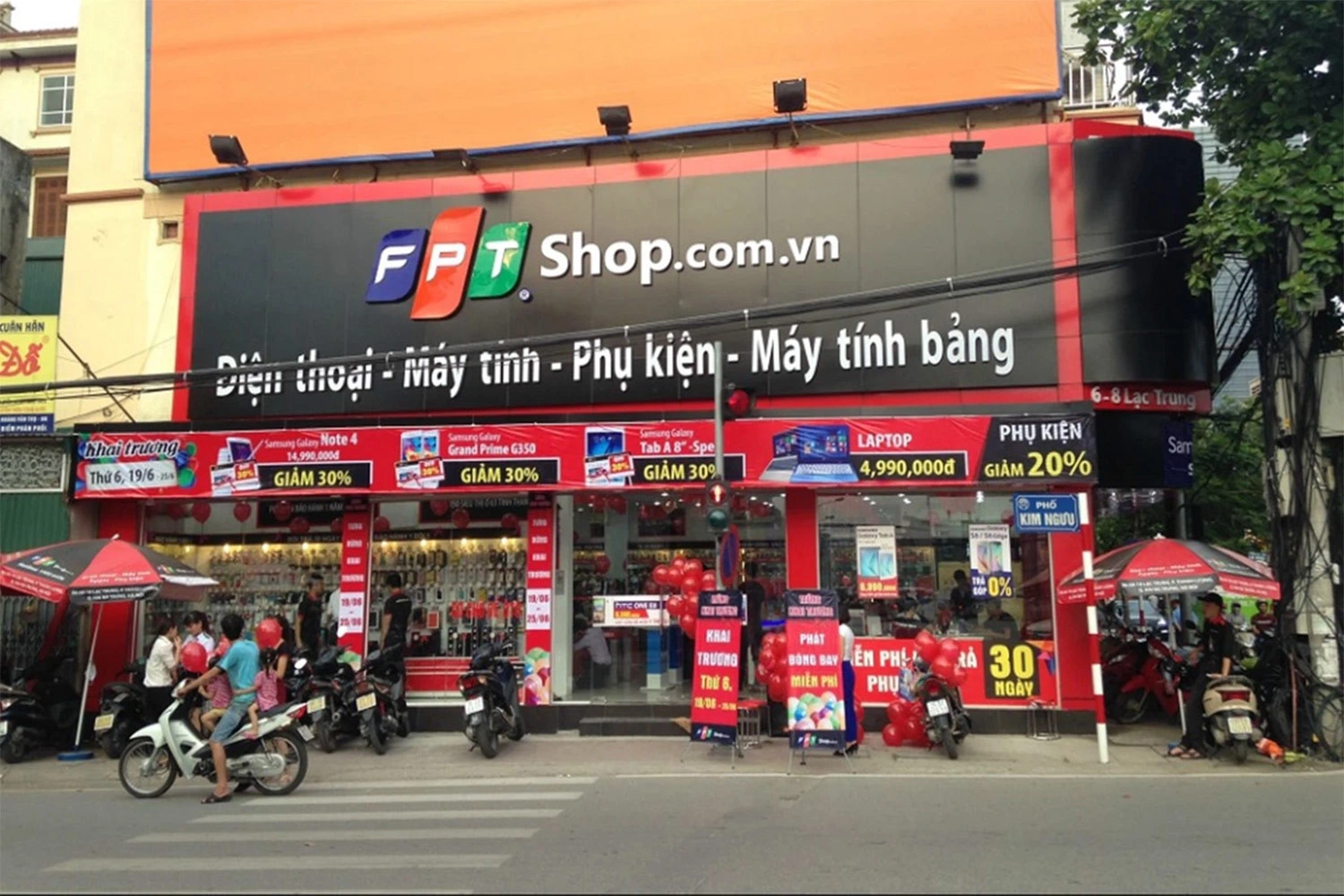 sửa iPhone tại Phố Vọng, Hai Bà Trưng, FPT Shop