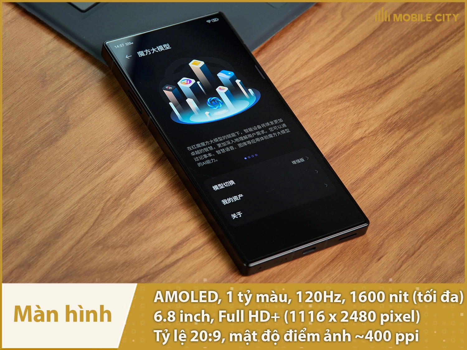 Màn hình 6,8 inch tràn viền 100% AMOLED 120Hz, 1 tỷ màu