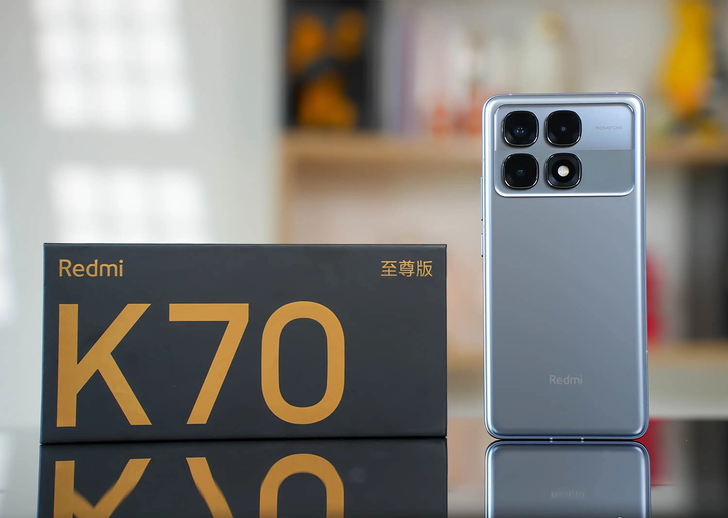 Trên tay Xiaomi Redmi K70 Ultra: Hộp của Xiaomi Redmi K70 Ultra