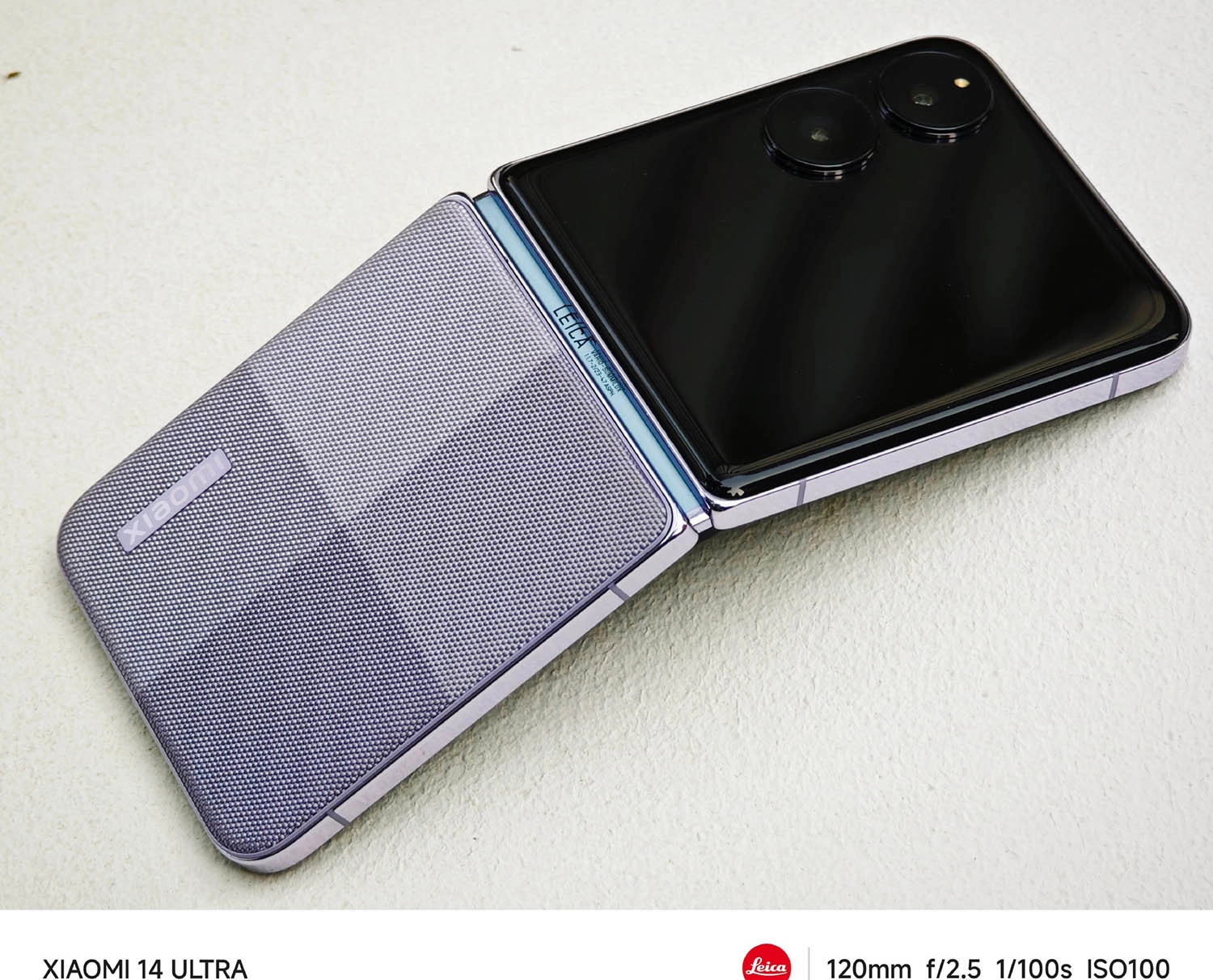 Xiaomi MIX Flip có mấy màu: Màu Tím Phượng Hoàng