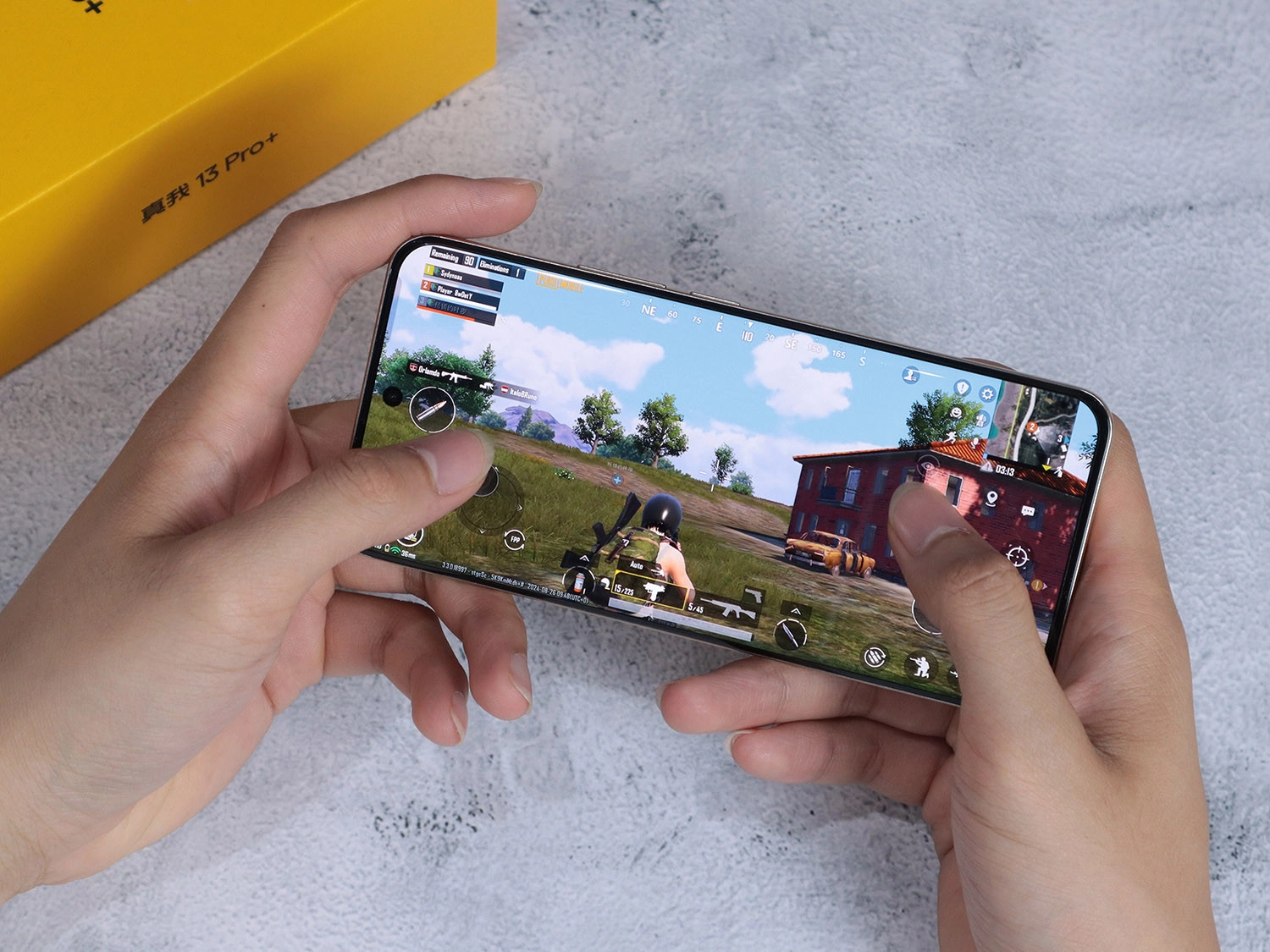 Realme 13 Pro Plus chơi mượt mà tựa game PUBG