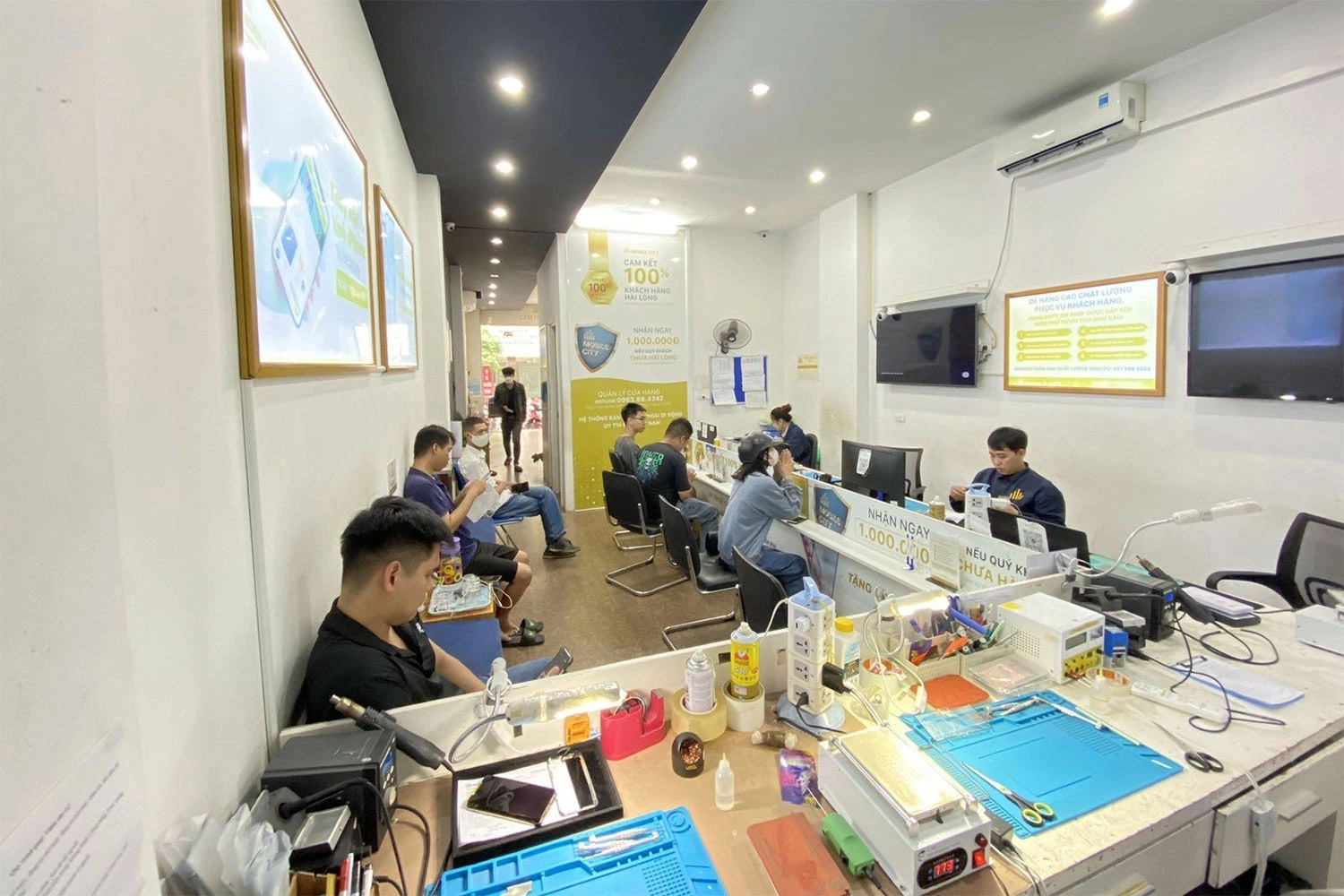 Thay màn hình Daison iPhone 12 Pro, Giá rẻ cạnh tranh nhất thị trường