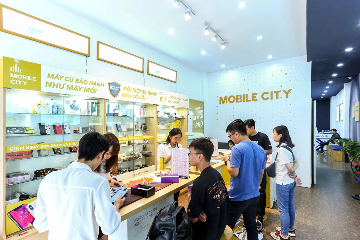 Thay Pin Vmas iPhone 11 Pro Max, Giá rẻ cạnh tranh nhất thị trường