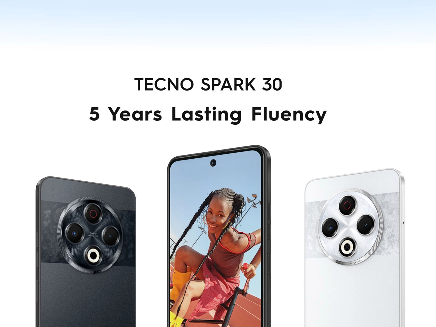 Tecno Spark 30 có 2 màu Đen và Trắng