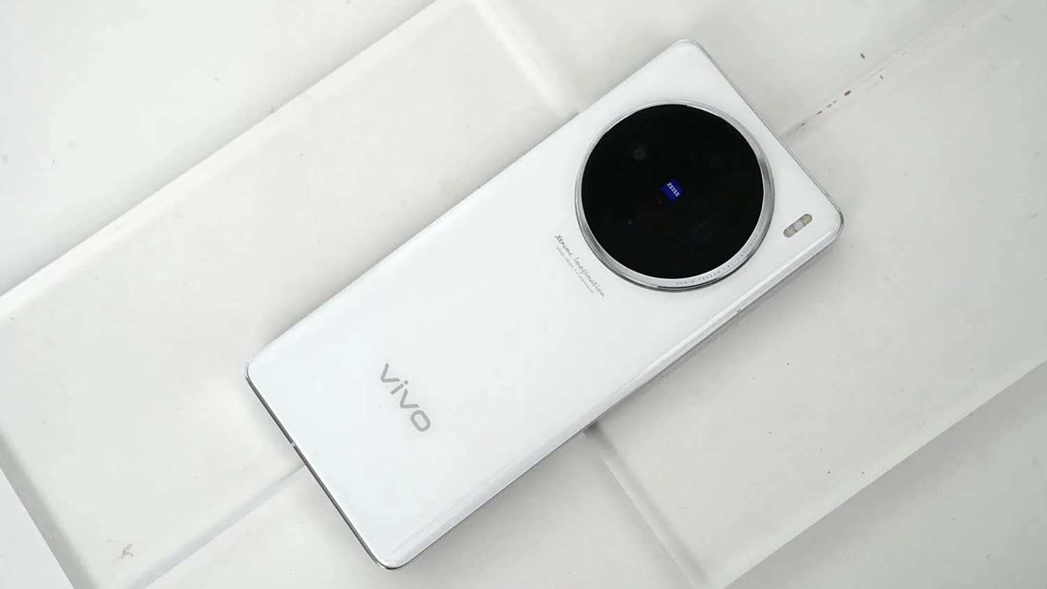 Vivo X200 Pro lộ nhiều cấu hình siêu khủng