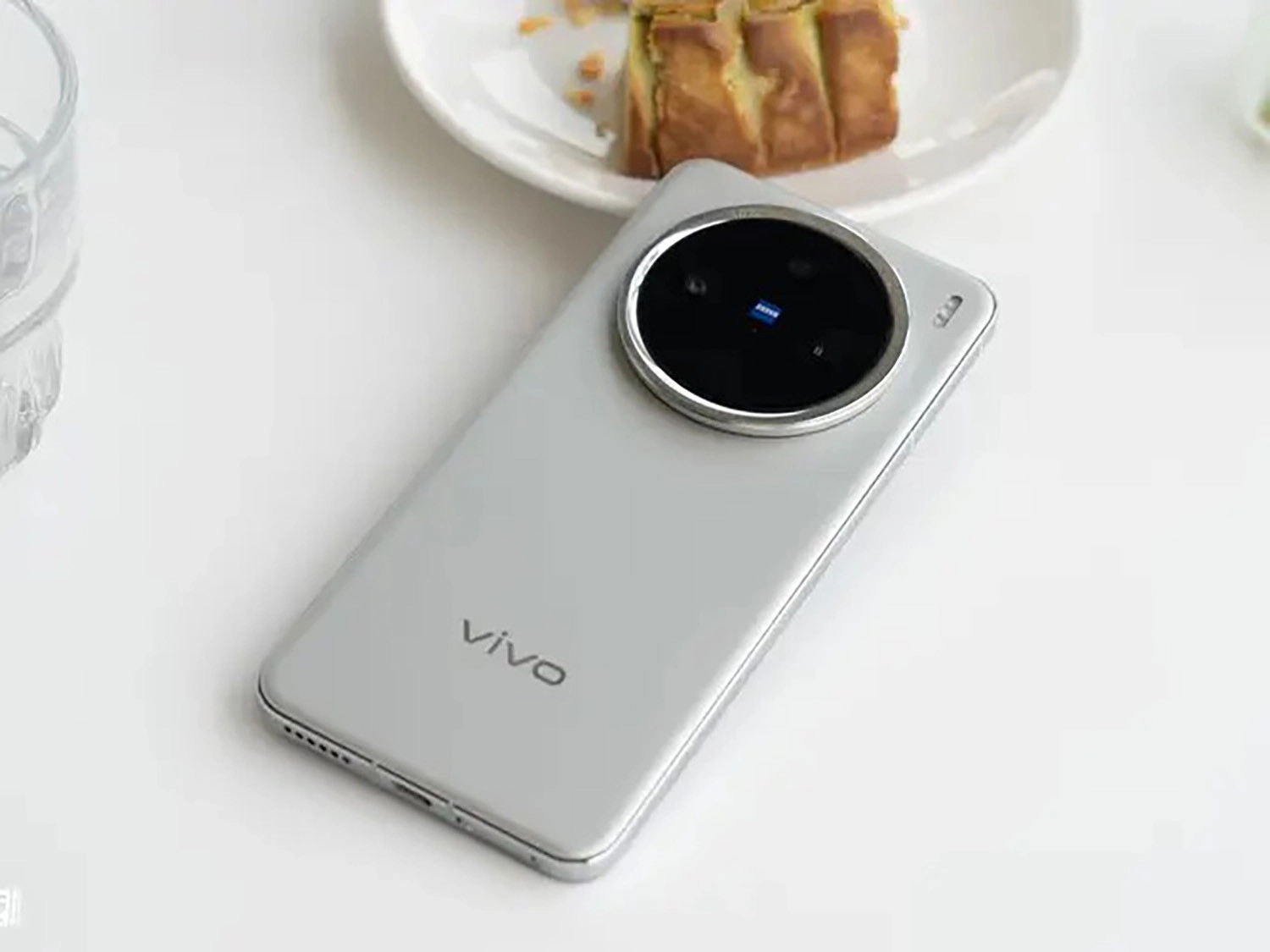 Mặt lưng Vivo X200