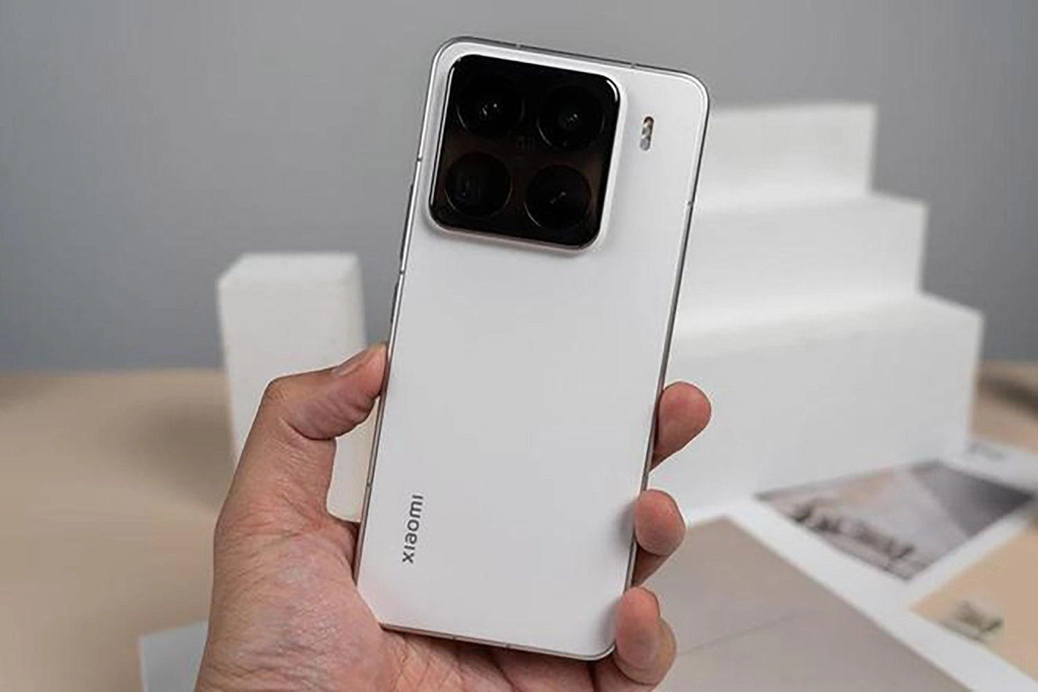 Mở hộp Xiaomi 15 Pro: Thông số kỹ thuật của Xiaomi 15 Pro