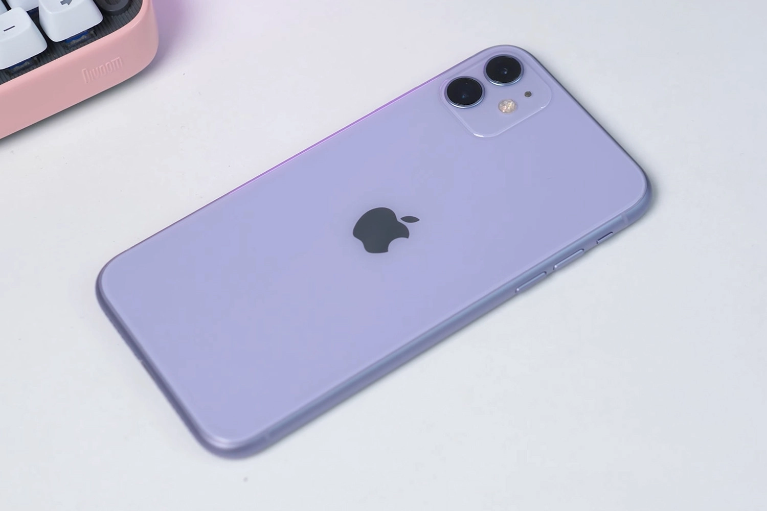 Thay mặt kính sau iPhone 11, Cam kết thay kính lưng iPhone 11 Uy tín