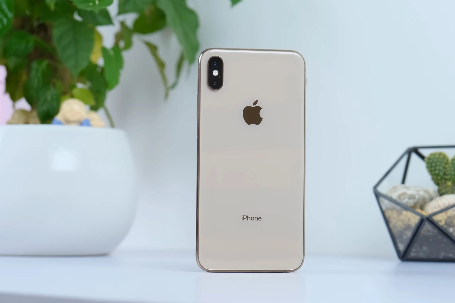 Thay mặt kính sau iPhone XS Max, Cam kết thay mặt kính sau iPhone XS Max Uy tín