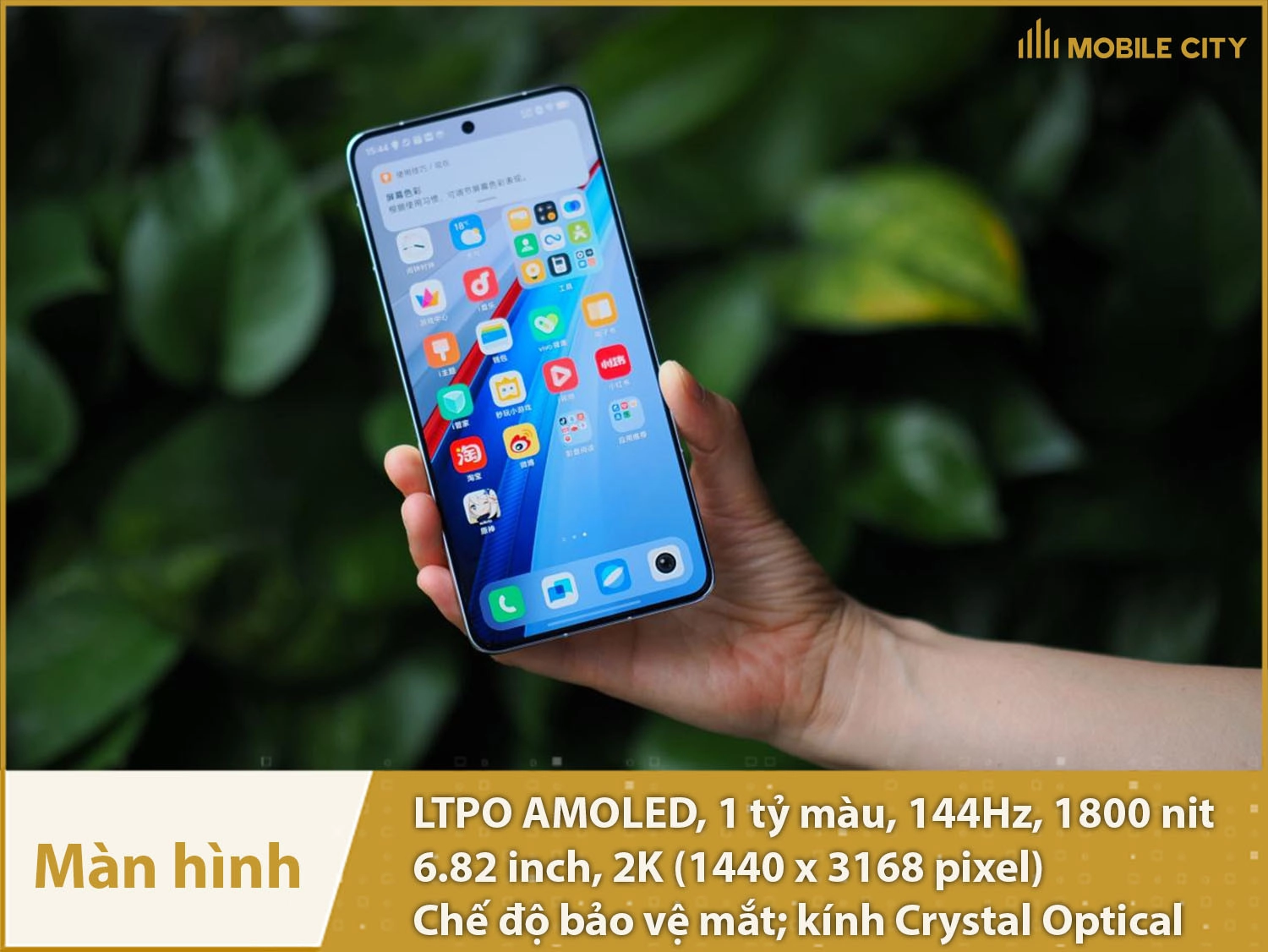 Màn hình 6,82 inch, LTPO AMOLED 144Hz, 2K hiển thị xuất sắc