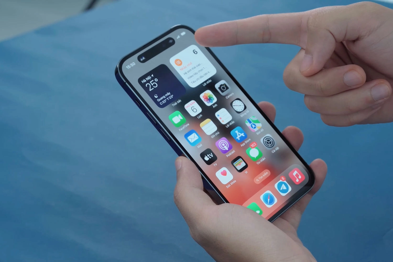 Thay màn hình Gen A iPhone 14 Pro, Màn hình Gen có chất  lượng hiển thị tốt trong tầm giá rẻ