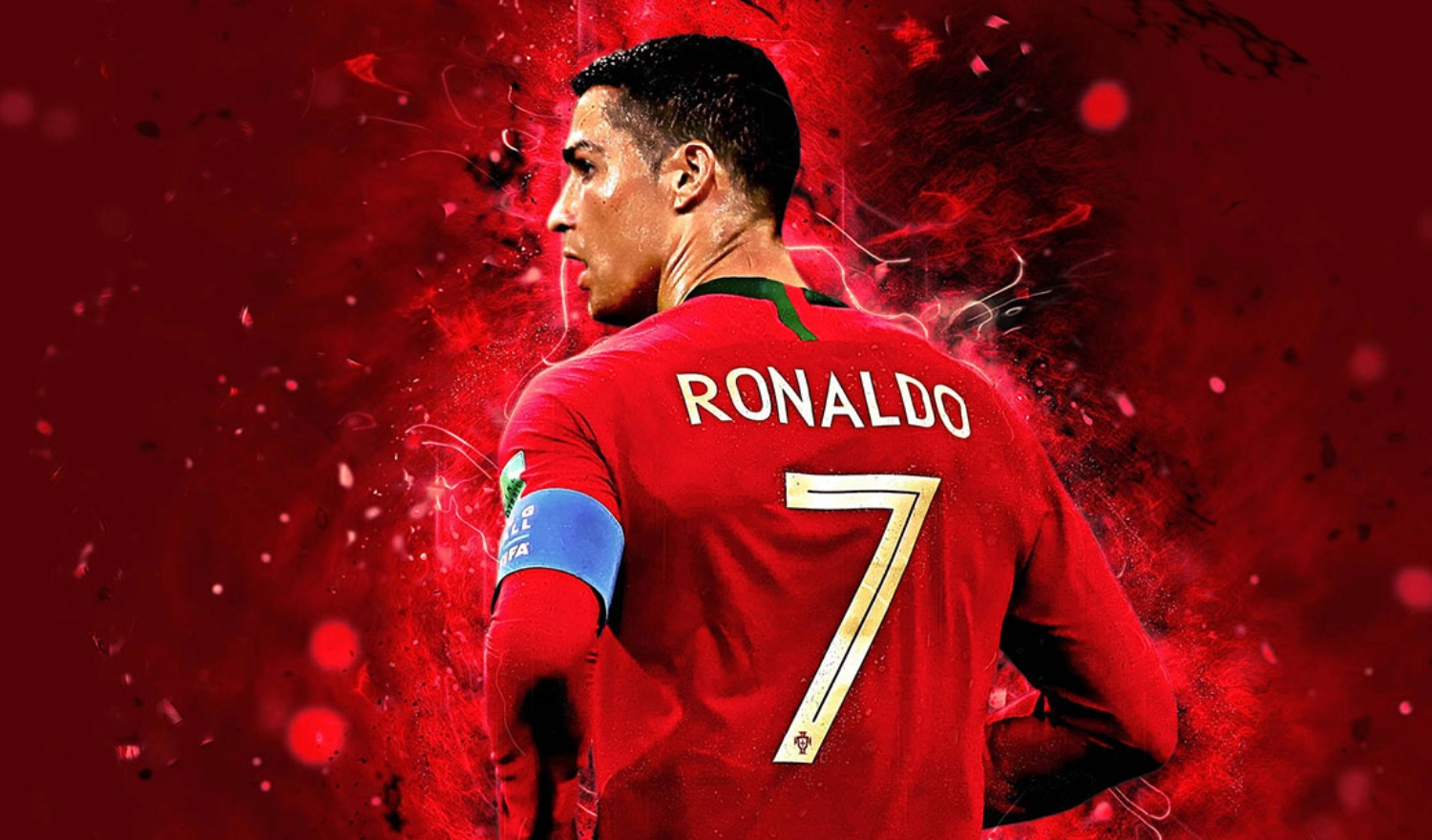 Ronaldo cực cháy trên sân