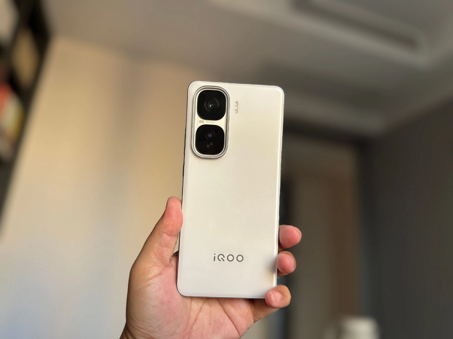 iQOO Neo 10 chip Snapdragon 8 Gen 3