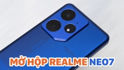 mo-hop-realme-neo7-ban-mau-xanh