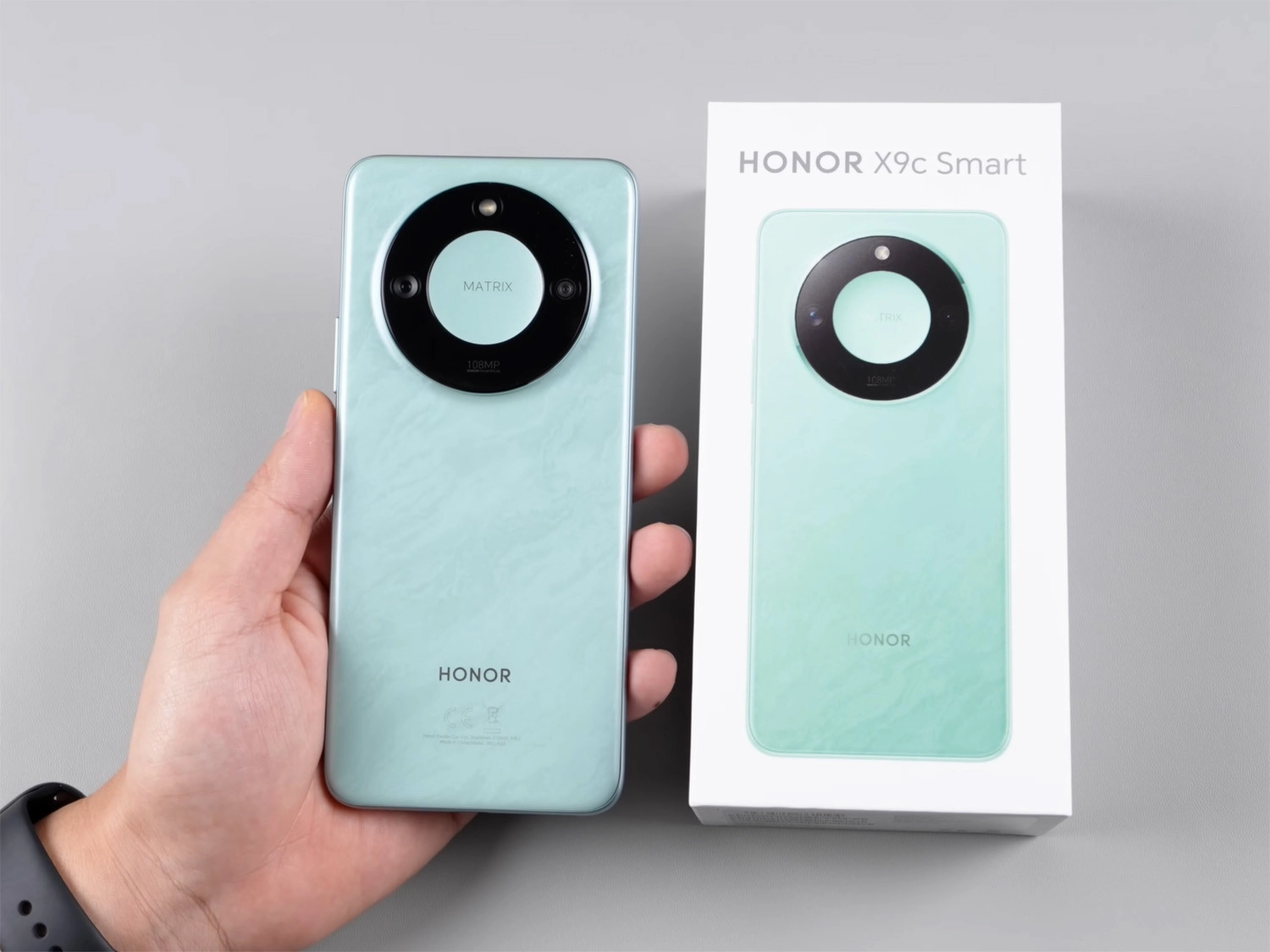 Honor X9C Smart và hộp máy