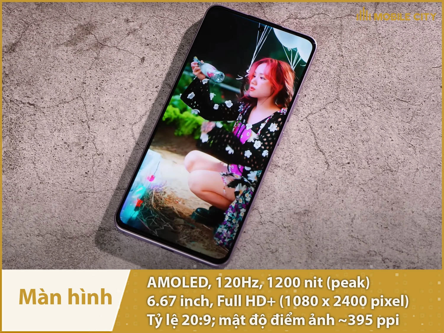 Màn hình 6,67 inch, tấm nền AMOLED 120Hz